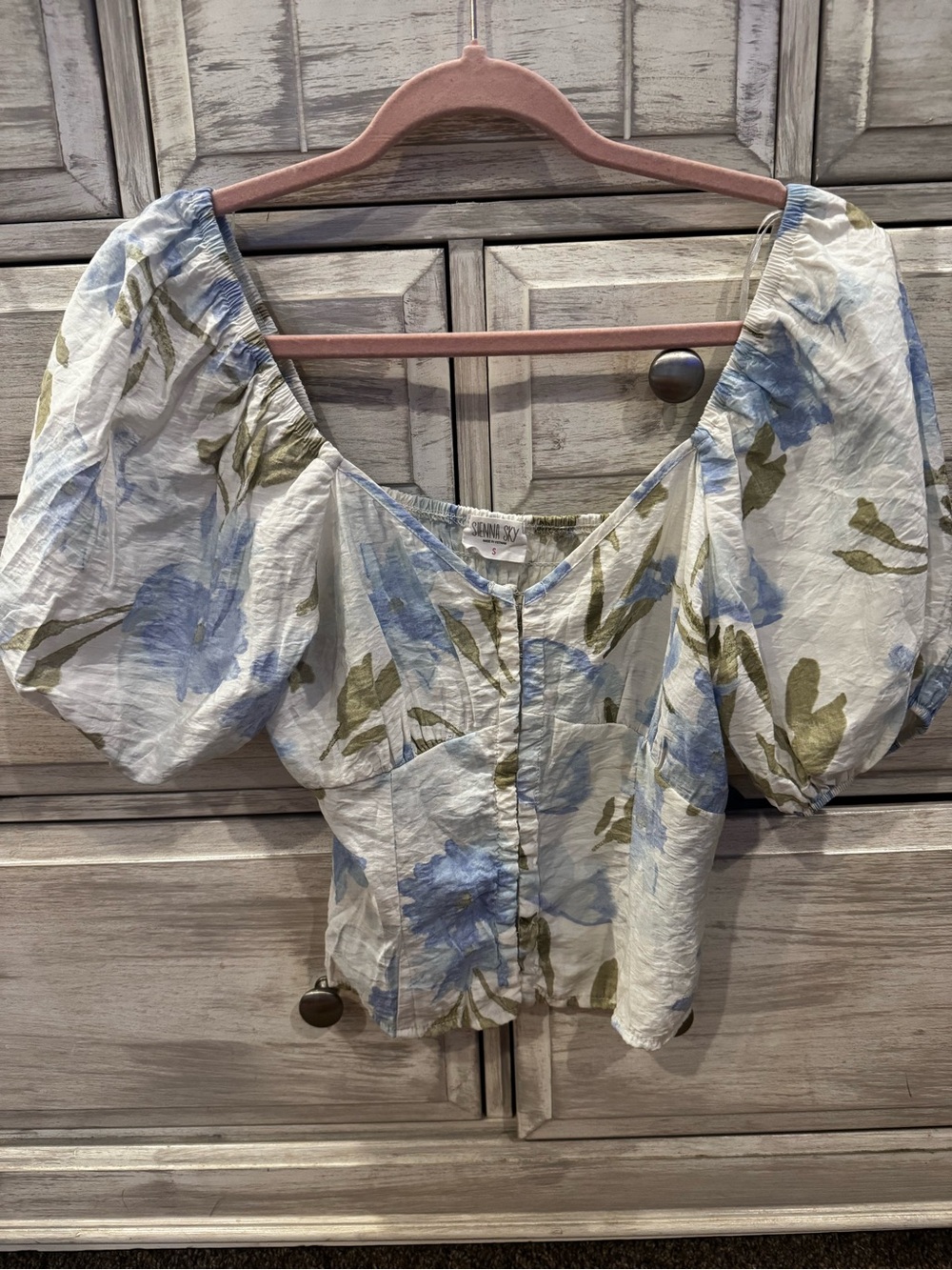 Sienna Sky Blue & White Floral Puff Sleeve Crop Top